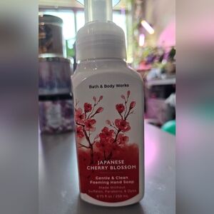 Japanese cherry blossom foaming hand soap